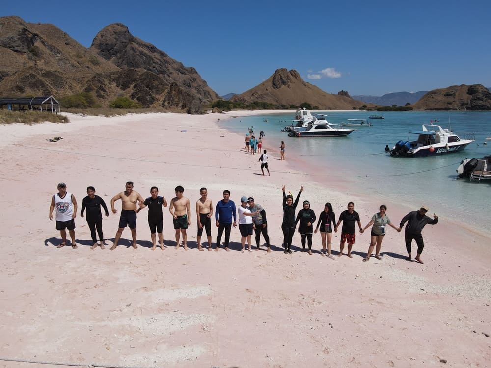Galeri Trip Komodo Island 10