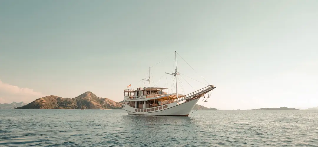 Paket sailing komodo 2D1N