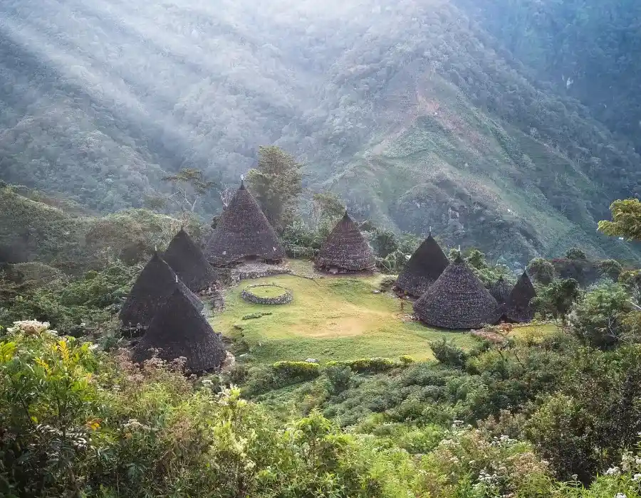 One Day Tour Wae Rebo